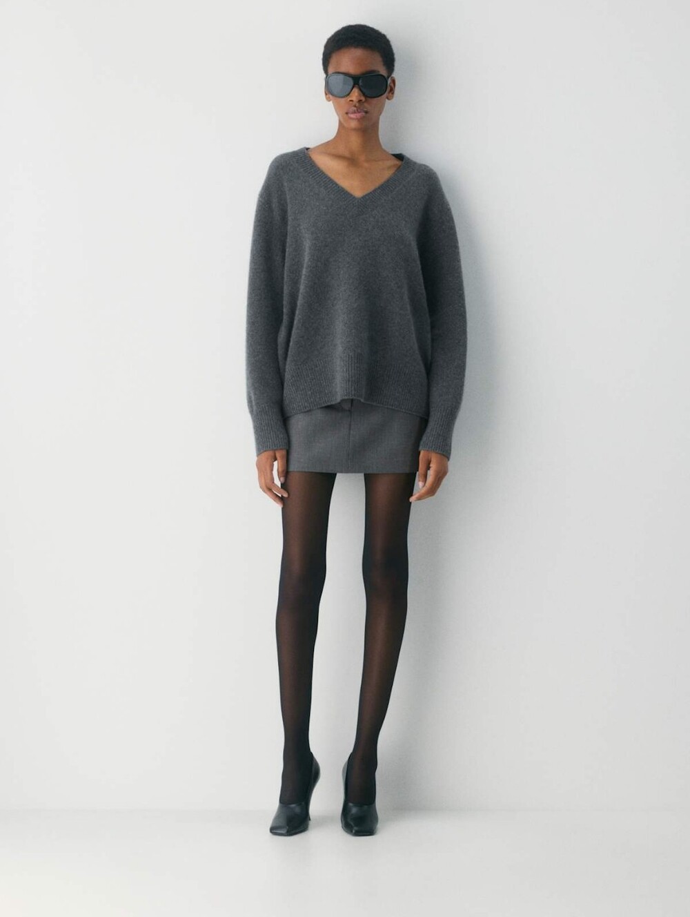 Aritzia Plush Cashmere Sculptor Sweater estimated size medium